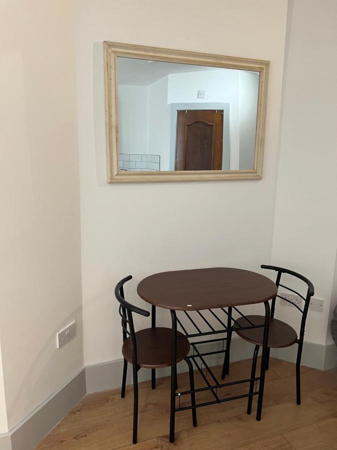 Flat 1 Cairo Street Appartement Warrington  Buitenkant foto